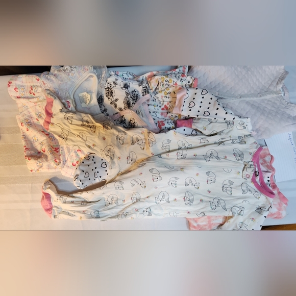 Footed One Piece Infant Girl Outfits Lot of 10 0 to 3 months - Picture 3 of 4